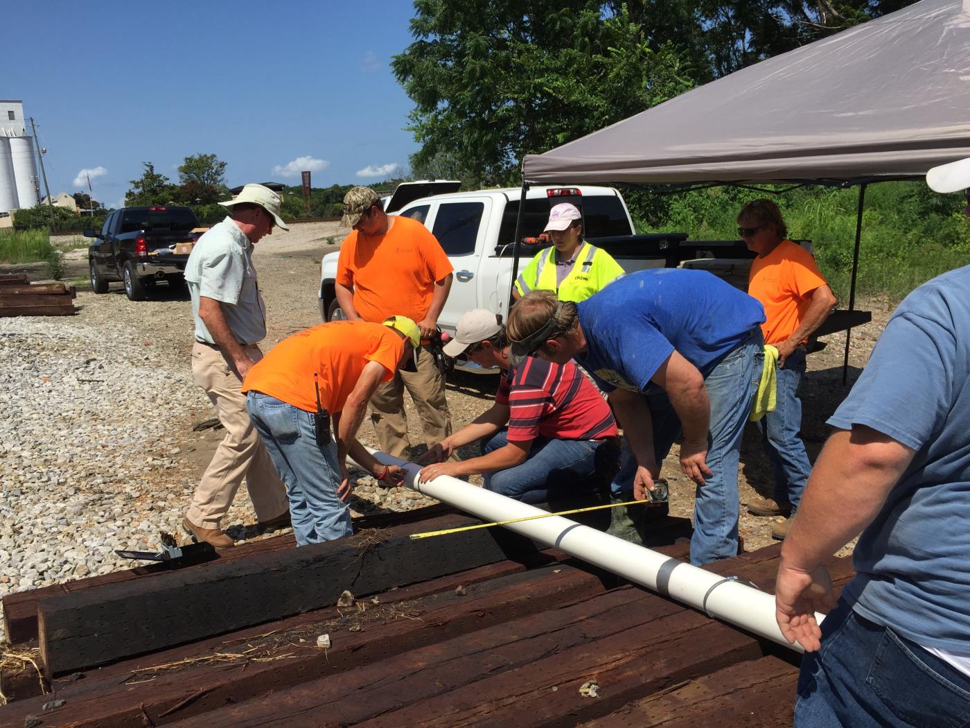 Assembling creek gauge